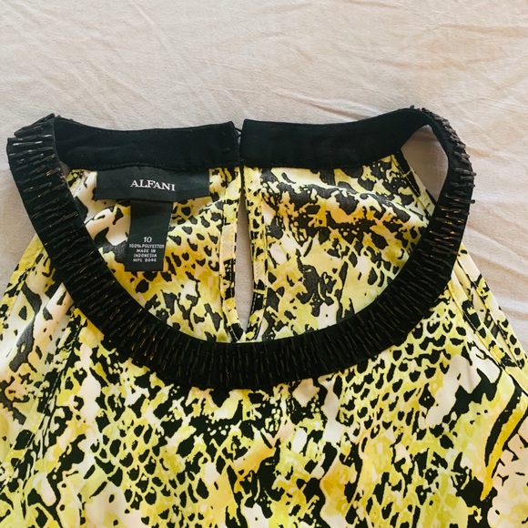 Alfani snake print with beaded neckline Tanktop - Picture 5 of 7